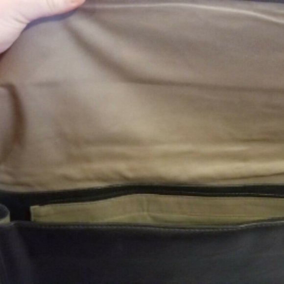 MSK Black Soft Leather Fold Over 14" Briefcase bag - Picture 7 of 8